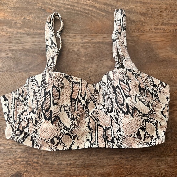 Shade & Shore Other - Shade & Shore Women's Square Neck Snake Print Bikini Top Size 36C